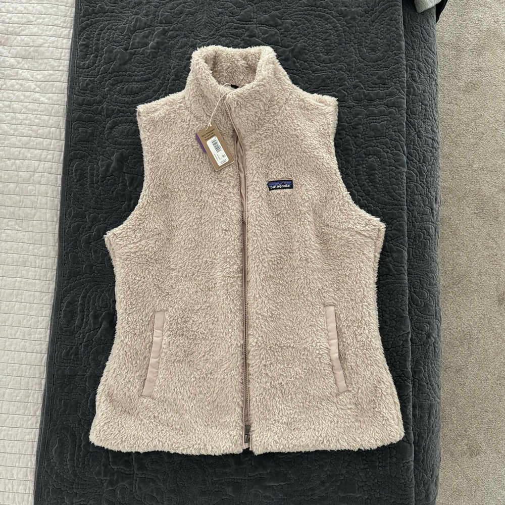 NWT Patagonia Women’s Los Gatos Vest - Schroom Taupe - Size XL